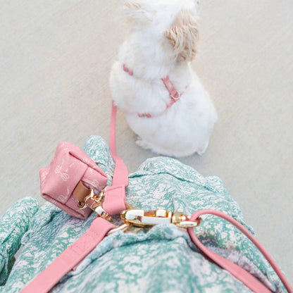 LAISSE IMPERMÉABLE MAIN LIBRE POUR CHIEN - ROSE